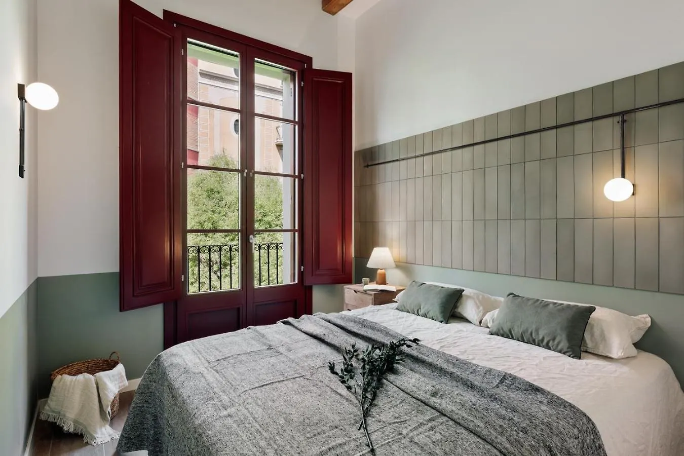 Castell - 2 Bedrooms And Balcony In Sant Antoni Барселона 0*,