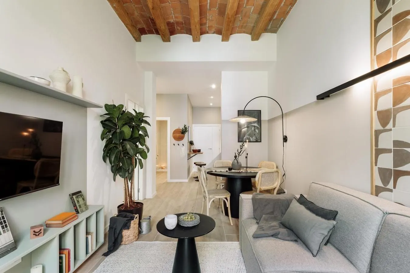 Castell - 2 Bedrooms And Balcony In Sant Antoni Барселона 0*,